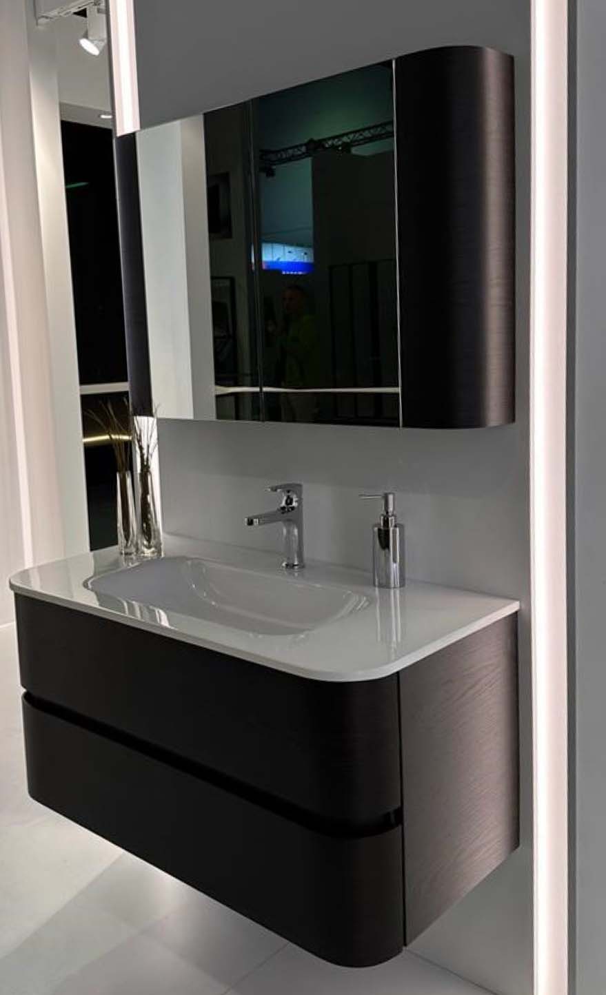 Ovale 2 полки 100см, шпон + РАКОВИНА МОНОБЛОК ГЛЯНЦЕВАЯ БЕЛАЯ, АКРИЛ